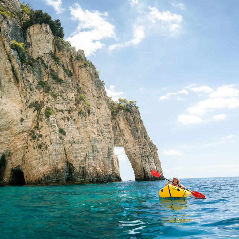 Load image into Gallery viewer, Aqua Bound Manta Ray Hybrid 2-Piece Posi-Lok Kayak Paddle